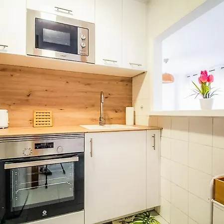 Apartment 2 Minutes From The El Albir