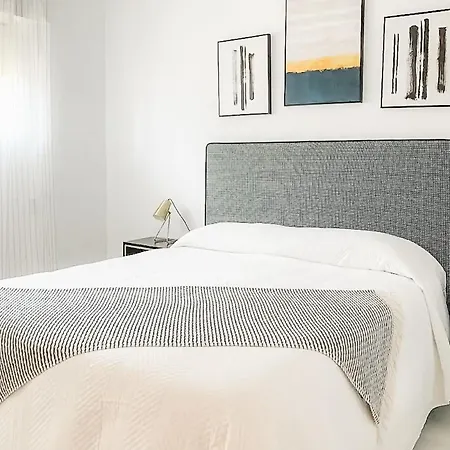2 Minutes From The Apartment El Albir